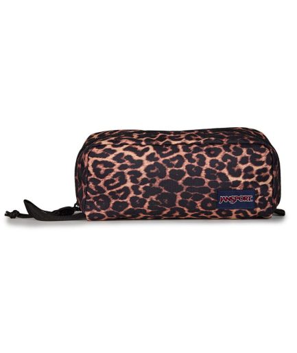 Perfect Pouches in Animal Illusion